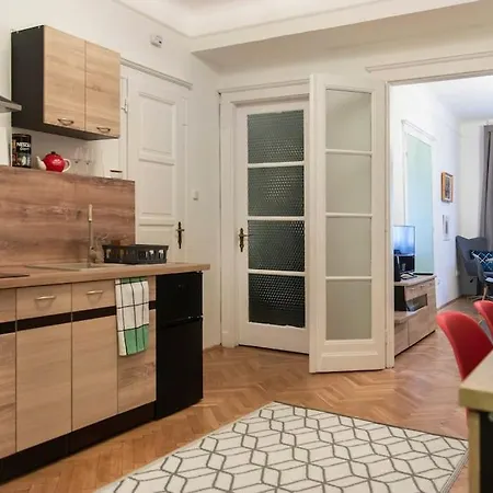 Central Buda Comfort
